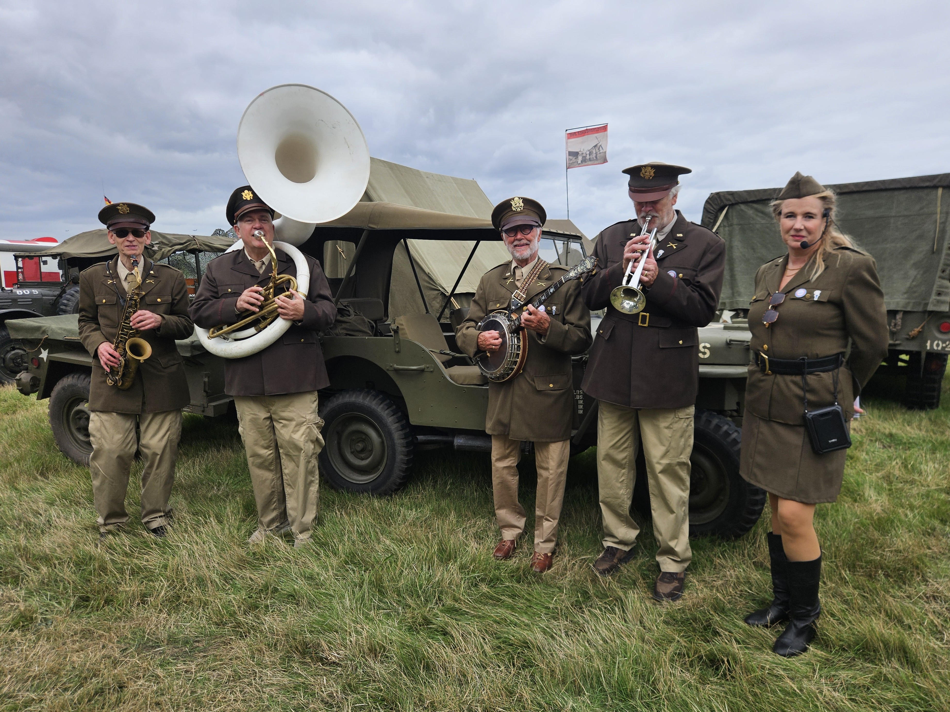 Army Dixieland Jazzband © www.oudhollandsentertainment.nl