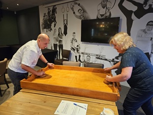 Oud Hollandse Spelen Hockeyspel © www.oudhollandsentertainment.nl