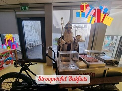 Stoopwafel Bakfiets tijdens Sinterklaasfeest © www.oudhollandsentertainment.nl